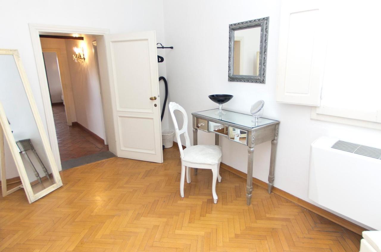 Traviata Appartamento Storico - Palazzo Tolomei Floransa Dış mekan fotoğraf